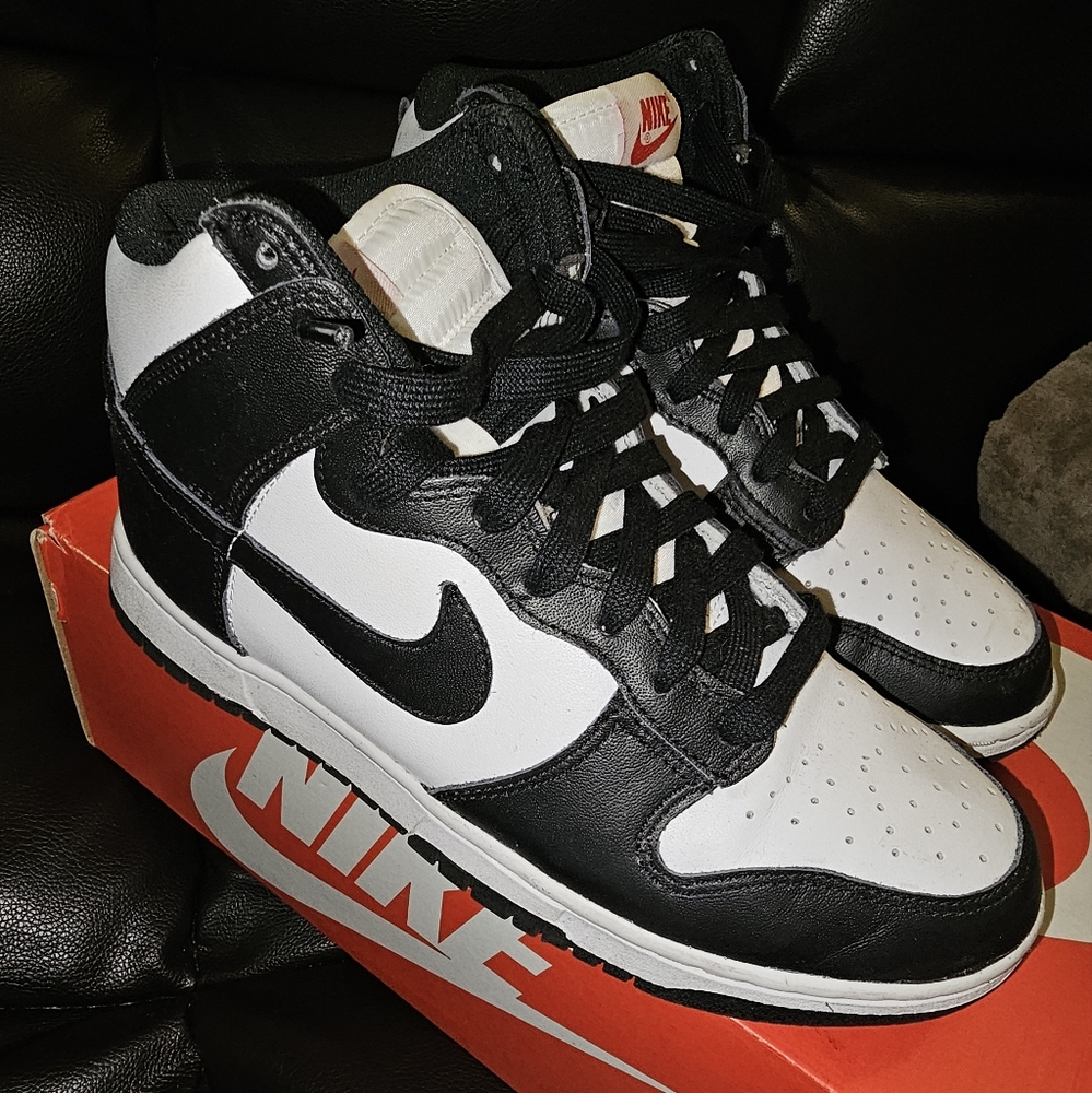 Nike Panda Dunk High. Women's size 7.5